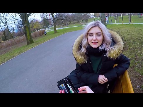 ❤️ Sluk 'n vreemdeling se warm kom vir geld - blowjob in the park deur Eva Elfie Russiese pornografie by porn af.xxxgr.ru ❌